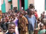 kids in Kojo's village.jpg (216795 bytes)